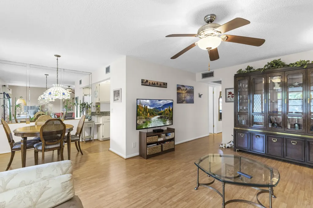 266 Ventnor S Deerfield Beach FL 33442