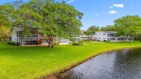 266 Ventnor S Deerfield Beach FL 33442