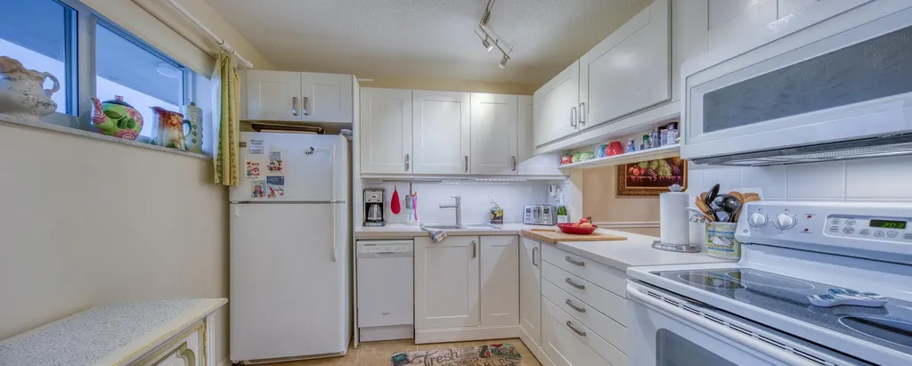 2728 N Garden Drive Drive N Lake Worth FL 33461