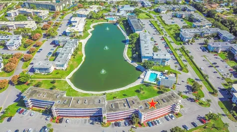 2728 N Garden Drive Drive N Lake Worth FL 33461