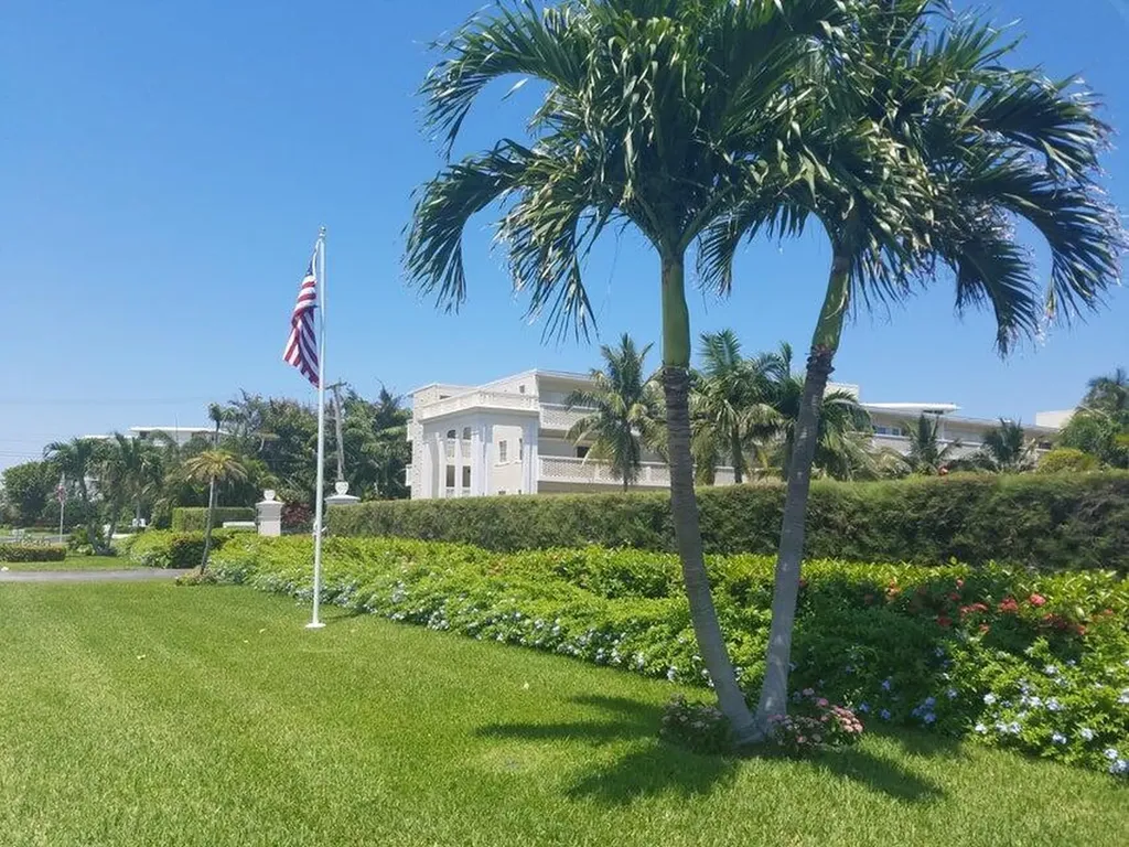 2565 S Ocean Boulevard Palm Beach FL 33480