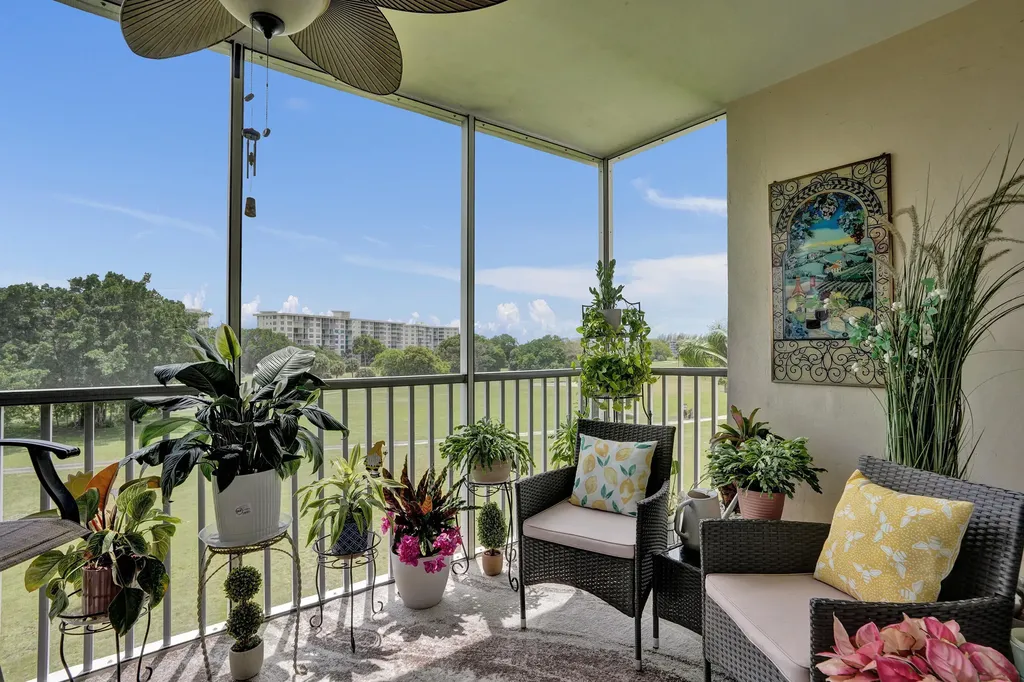 2850 N Palm Aire Drive Pompano Beach FL 33069