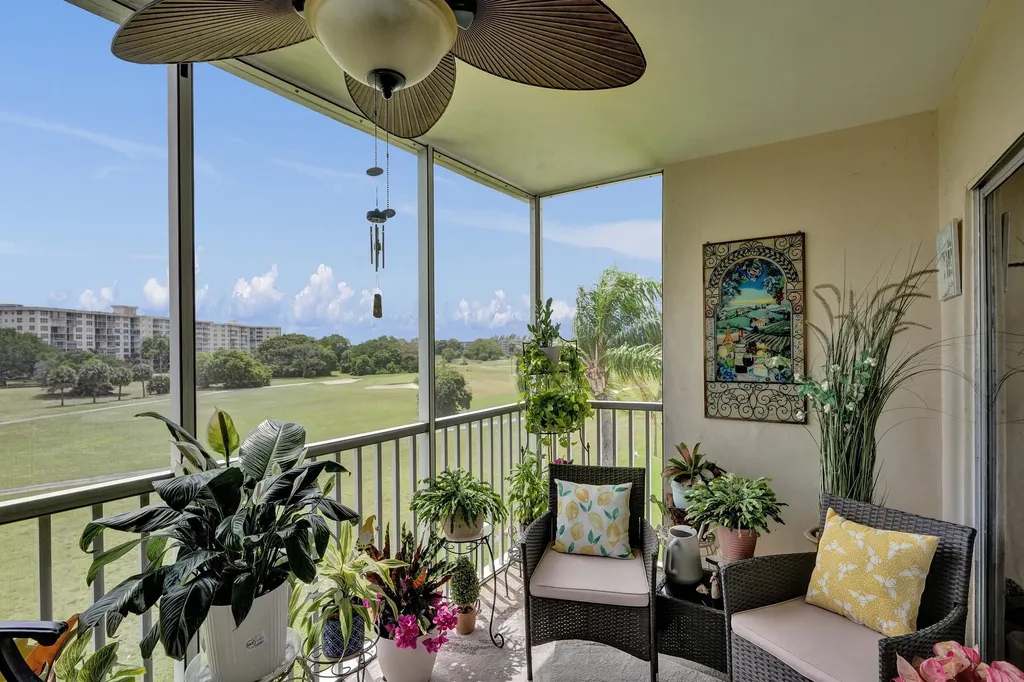 2850 N Palm Aire Drive Pompano Beach FL 33069