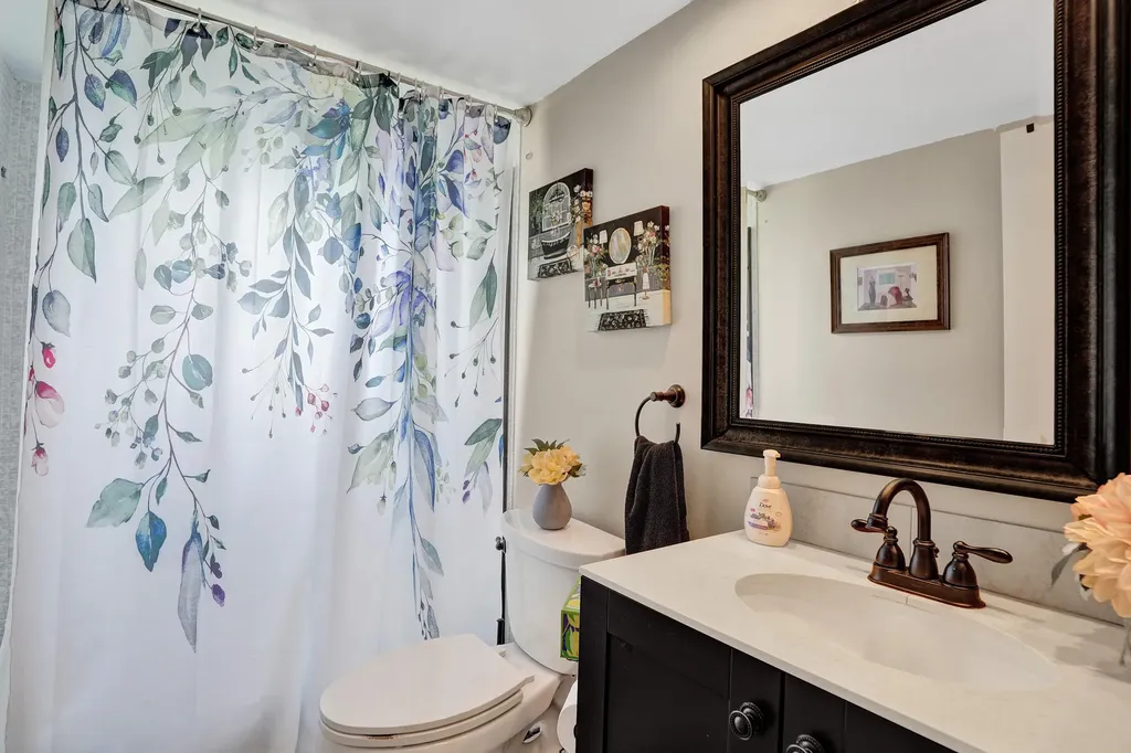 2850 N Palm Aire Drive Pompano Beach FL 33069