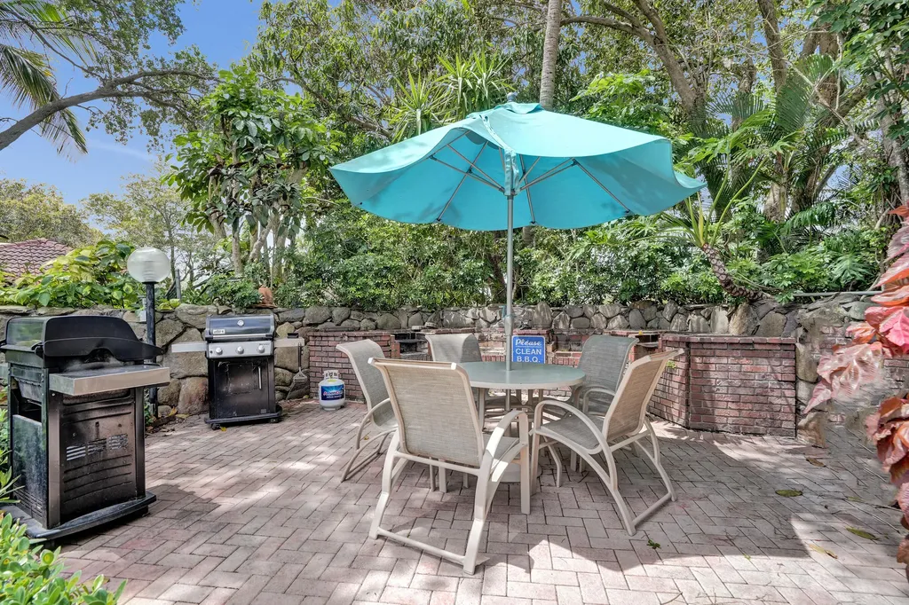 2850 N Palm Aire Drive Pompano Beach FL 33069