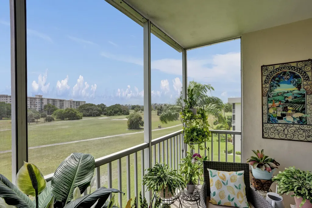 2850 N Palm Aire Drive Pompano Beach FL 33069
