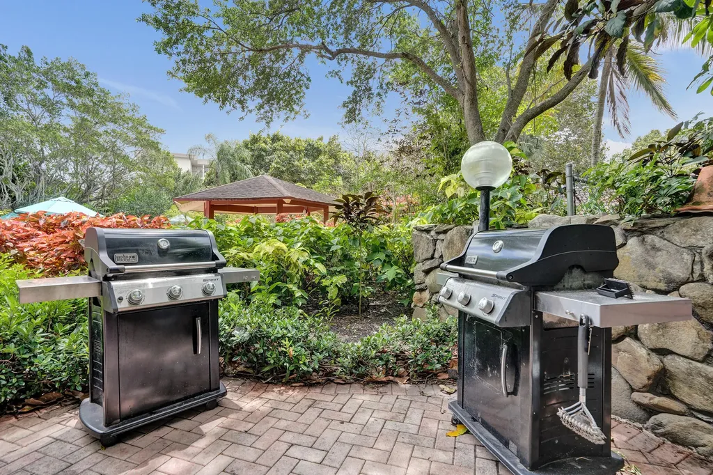 2850 N Palm Aire Drive Pompano Beach FL 33069