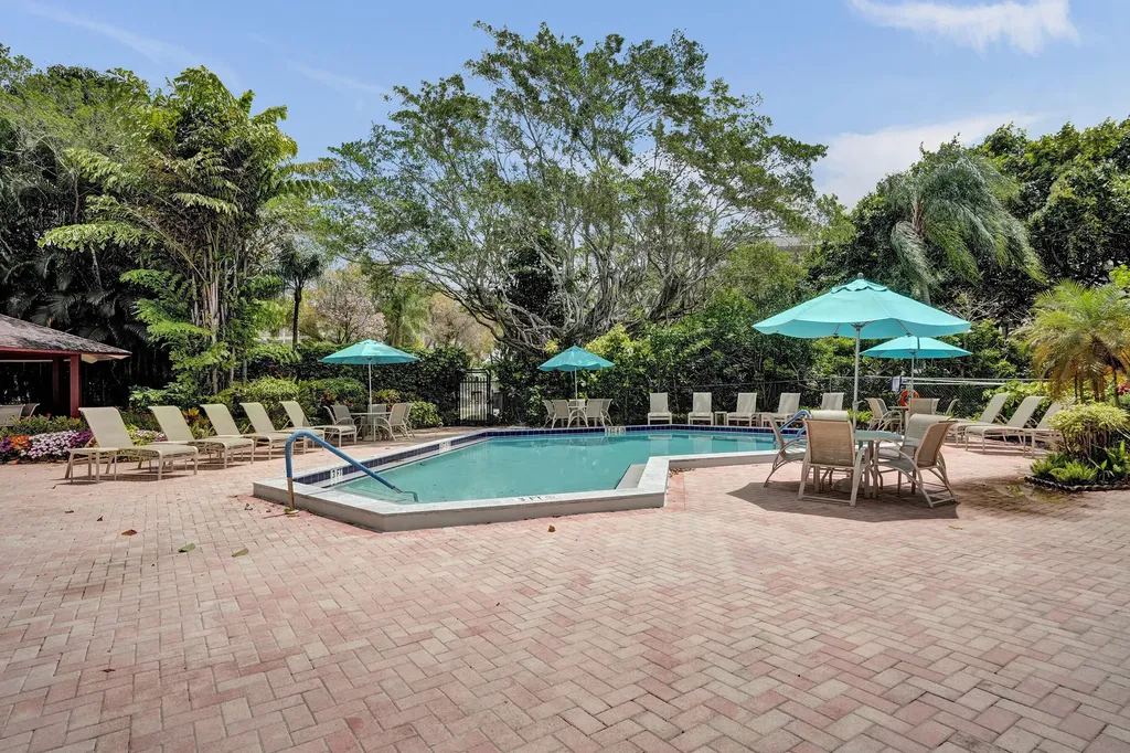 2850 N Palm Aire Drive Pompano Beach FL 33069