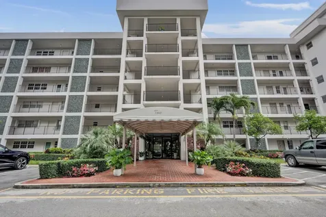 2850 N Palm Aire Drive Pompano Beach FL 33069