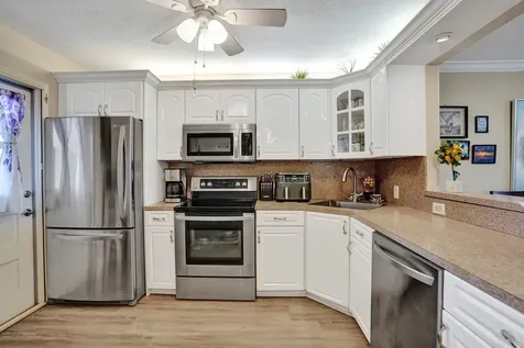 2850 N Palm Aire Drive Pompano Beach FL 33069