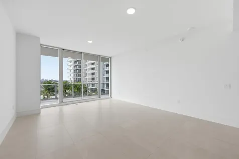 220 Lake Shore Drive Lake Park FL 33403