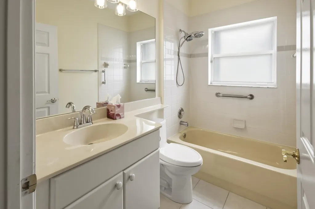 9839 Torino Drive Lake Worth FL 33467