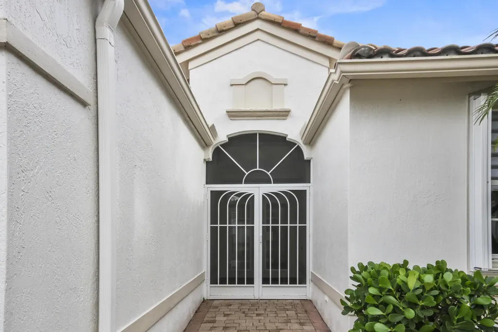 9839 Torino Drive Lake Worth FL 33467