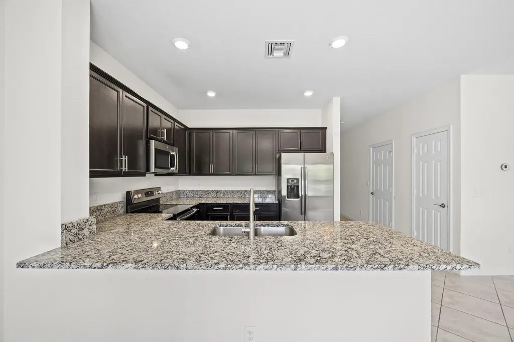 6156 Bangalow Drive Lake Worth FL 33463