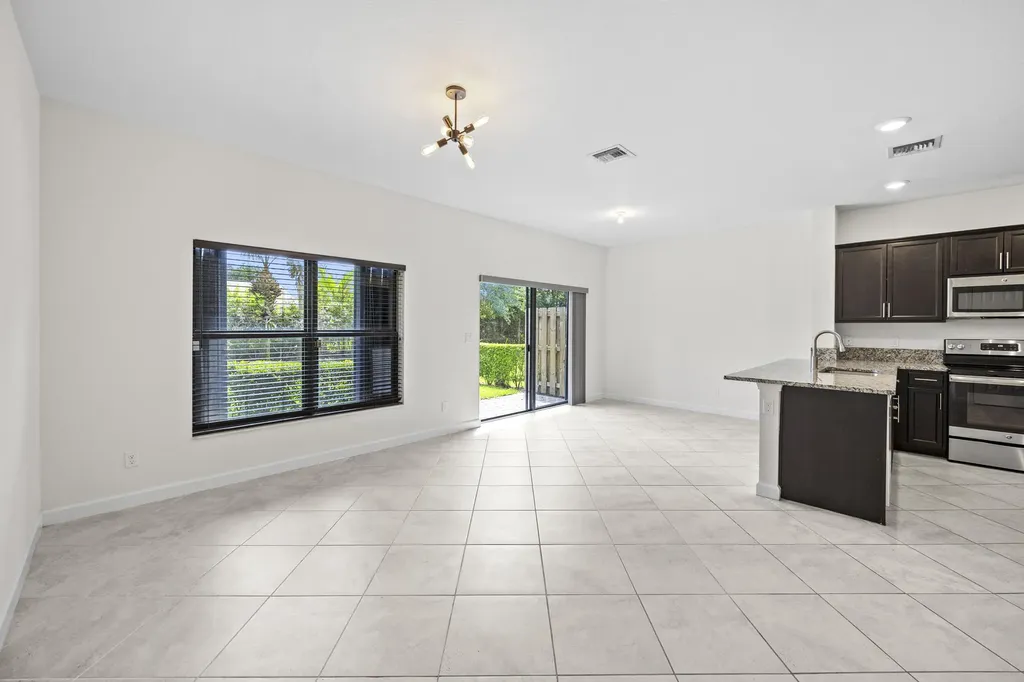 6156 Bangalow Drive Lake Worth FL 33463