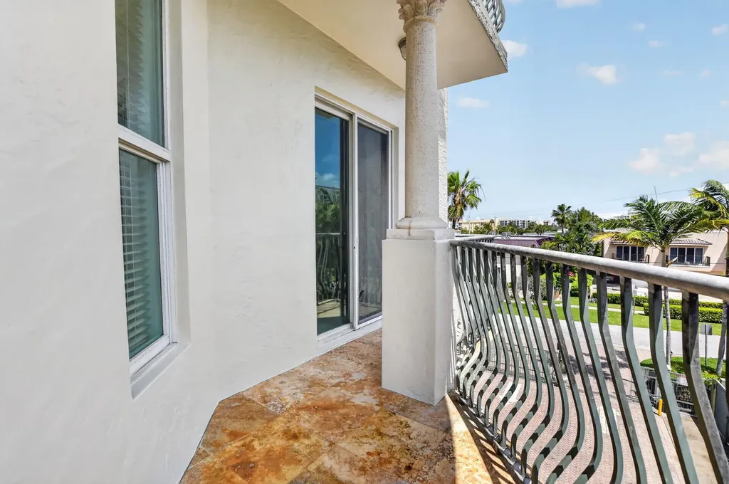 616 SE 20th Avenue Deerfield Beach FL 33441
