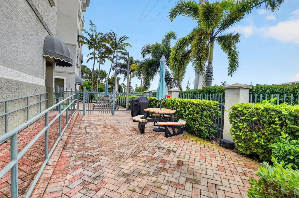 616 SE 20th Avenue Deerfield Beach FL 33441