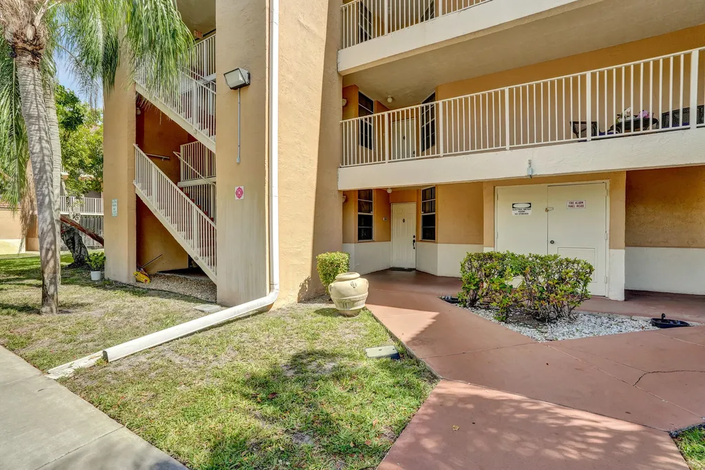 8266 NW 24th Street Coral Springs FL 33065
