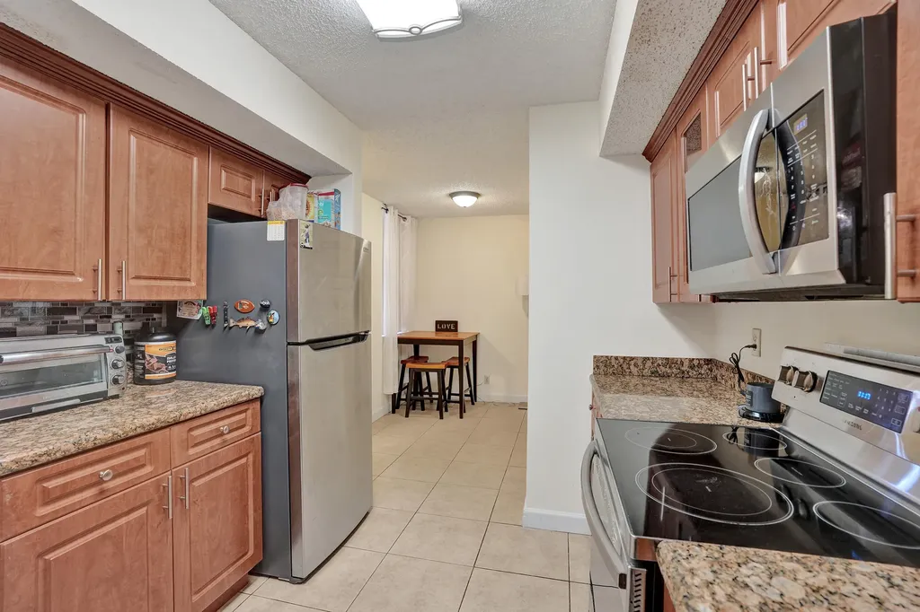 8266 NW 24th Street Coral Springs FL 33065