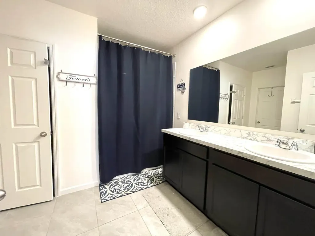 1040 SW Canary Terrace Port St Lucie FL 34953