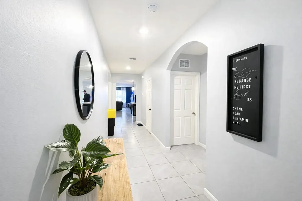 1040 SW Canary Terrace Port St Lucie FL 34953