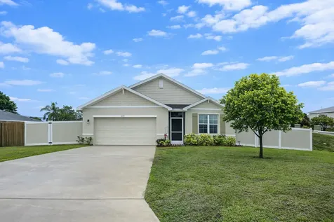 1040 SW Canary Terrace Port St Lucie FL 34953