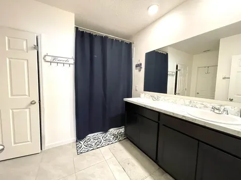 1040 SW Canary Terrace Port St Lucie FL 34953