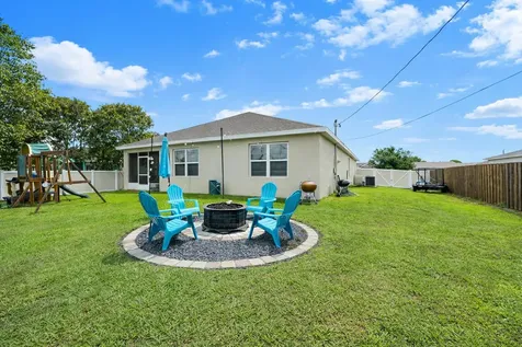 1040 SW Canary Terrace Port St Lucie FL 34953