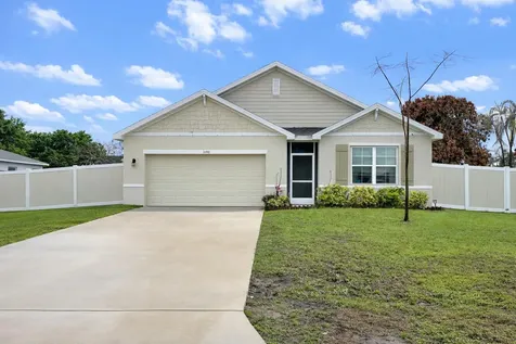 1040 SW Canary Terrace Port St Lucie FL 34953