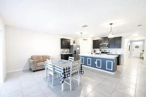 1040 SW Canary Terrace Port St Lucie FL 34953