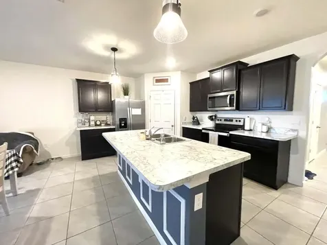 1040 SW Canary Terrace Port St Lucie FL 34953
