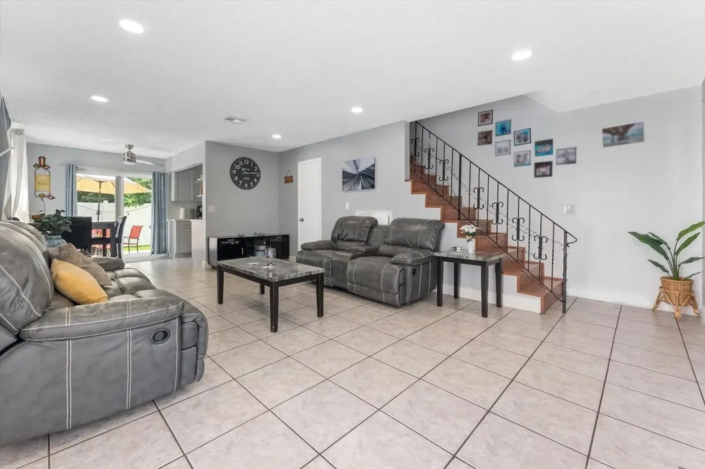 1129 N Andrews Avenue Fort Lauderdale FL 33311