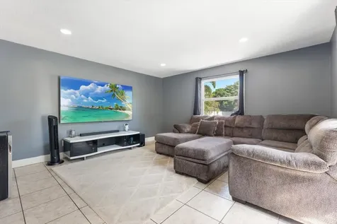 1129 N Andrews Avenue Fort Lauderdale FL 33311