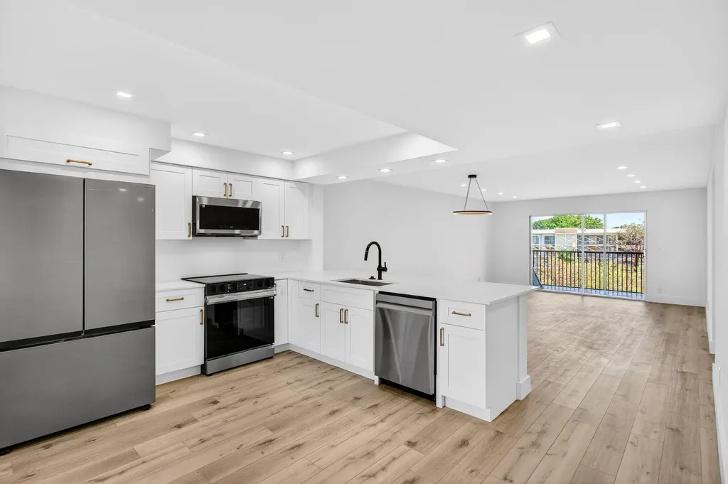 14360 Strathmore Lane Delray Beach FL 33446