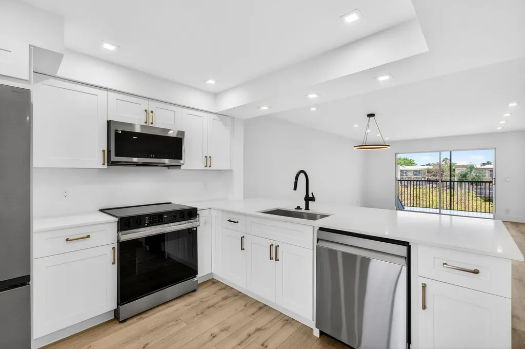 14360 Strathmore Lane Delray Beach FL 33446