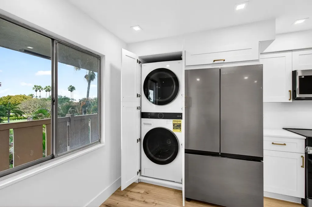 14360 Strathmore Lane Delray Beach FL 33446