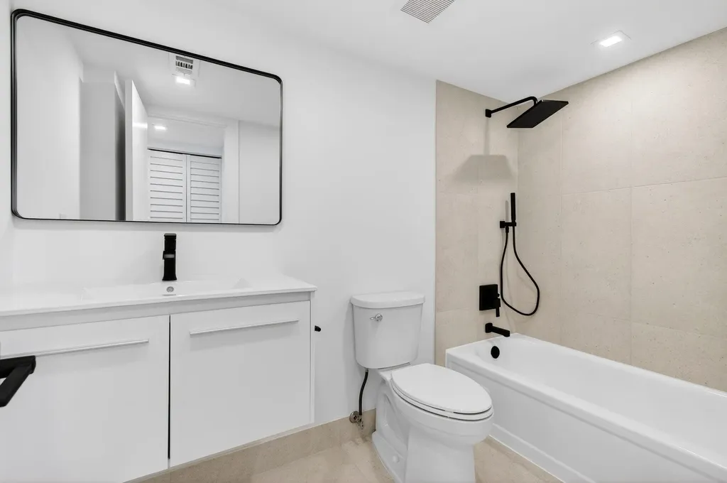 14360 Strathmore Lane Delray Beach FL 33446