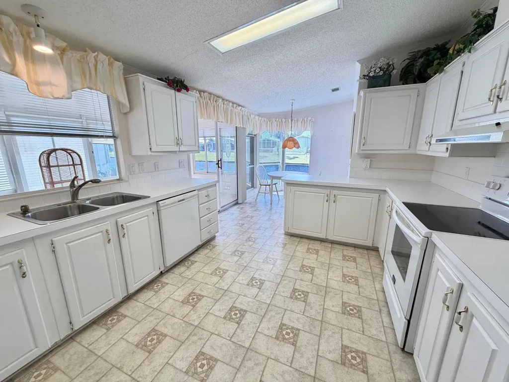 3317 Ironwood Avenue Port St Lucie FL 34952