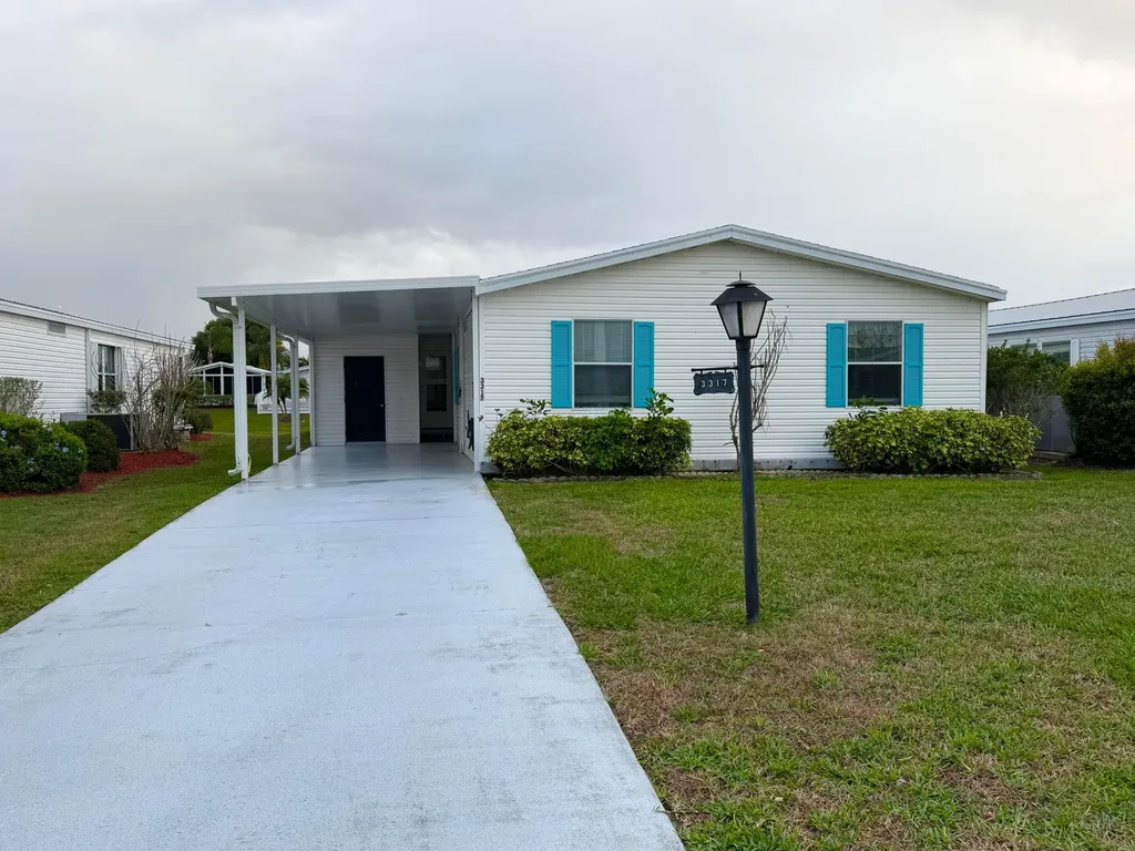 3317 Ironwood Avenue Port St Lucie FL 34952