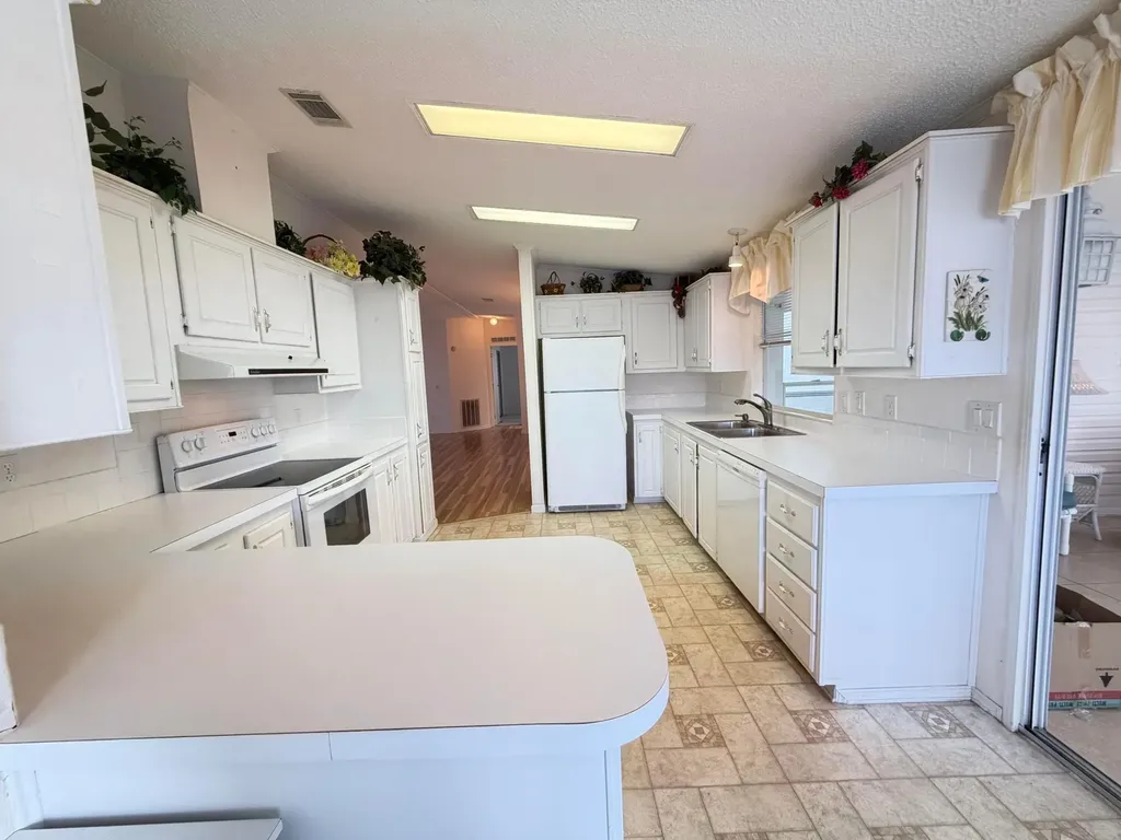 3317 Ironwood Avenue Port St Lucie FL 34952