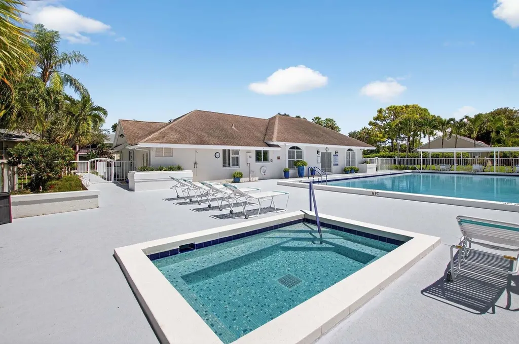 13811 Oneida Drive Delray Beach FL 33446