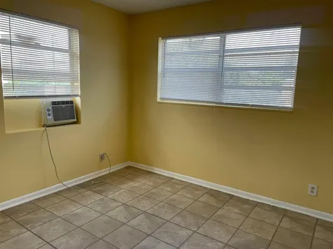 914 4th Street West Palm Beach FL 33401