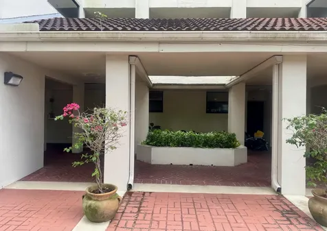 110 Lake Emerald Drive Oakland Park FL 33309