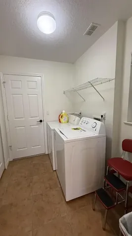 515 S Valencia Circle Circle SW Vero Beach FL 32968