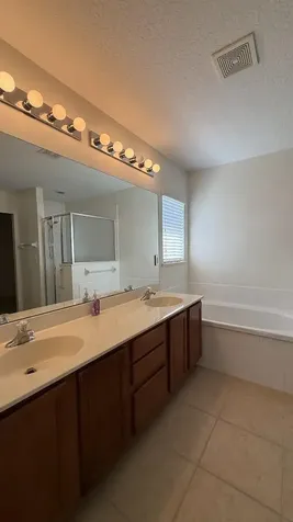 515 S Valencia Circle Circle SW Vero Beach FL 32968