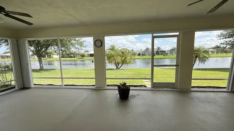515 S Valencia Circle Circle SW Vero Beach FL 32968