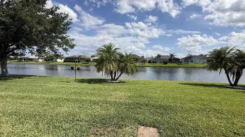 515 S Valencia Circle Circle SW Vero Beach FL 32968