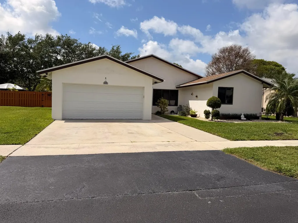9914 NW 52nd Street Sunrise FL 33351