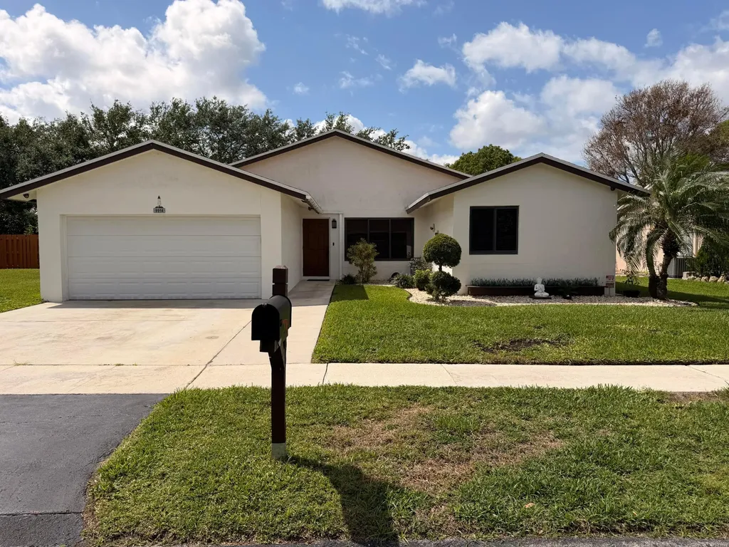 9914 NW 52nd Street Sunrise FL 33351