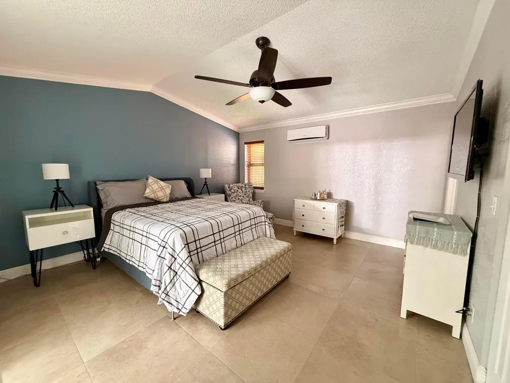9914 NW 52nd Street Sunrise FL 33351